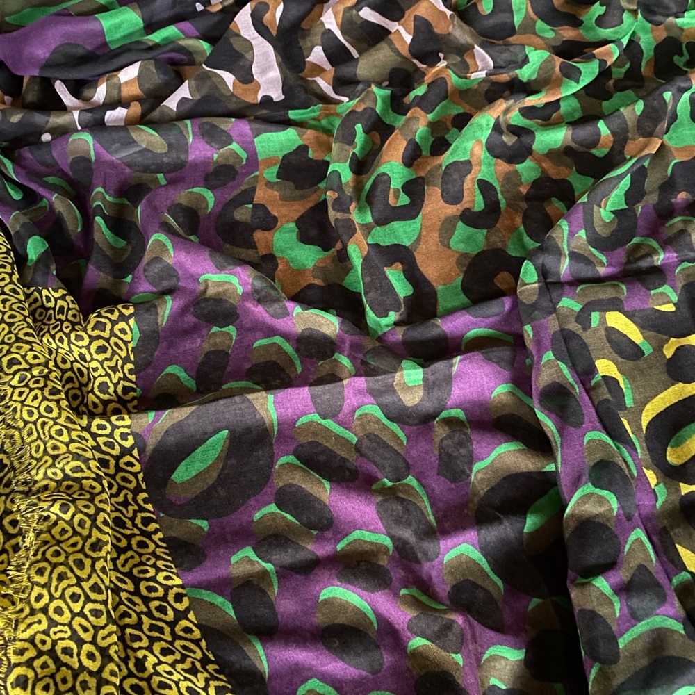 Versace Collection Shawl in printed Modal-Cashmere